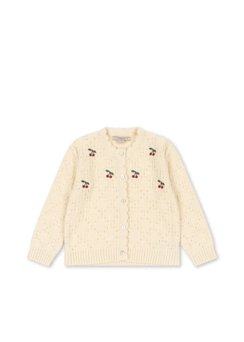 Konges Sløjd Cocolo Cardigan Buttercream – kremowy dzianinowy kardigan dziecięcy z haftem wisienek, widok z przodu