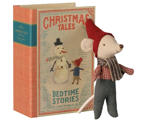 Maileg Christmas Mouse Baby in Book – świąteczna myszka z ilustrowaną książeczką