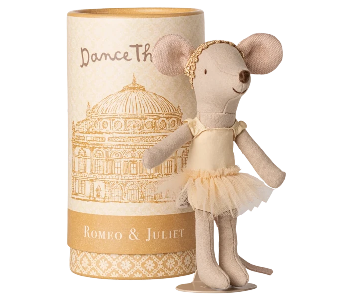 Maileg Ballet Dancer Mouse Big Sister myszka baletnica ze stojakiem i ozdobną tubą