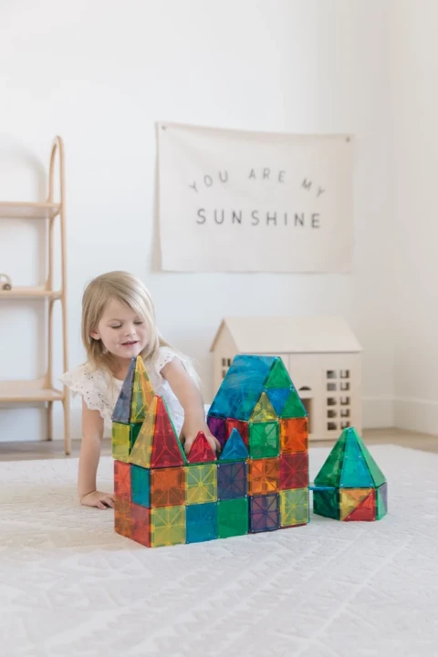 MAGNA-TILES Classic 100 – duża konstrukcja z klocków magnetycznych