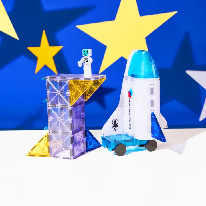 MAGNA-TILES Space 32 – prom kosmiczny i magnetyczna wieża