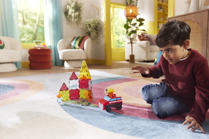 MAGNA-TILES Fire Rescue – pojazd strażacki i magnetyczna akcja ratunkowa