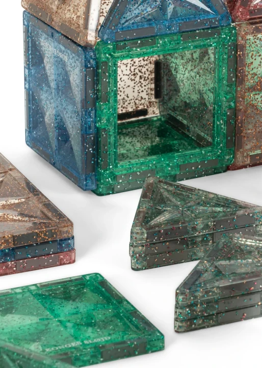 Konges Sløjd Piece by Piece Magnetic Build Glitter – zielona konstrukcja
