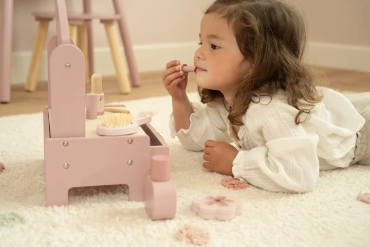 Little Dutch drewniana toaletka z akcesoriami do zabawy w makijaż