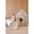 Liewood Oaks Peach Sea shell podczas zabawy w domu