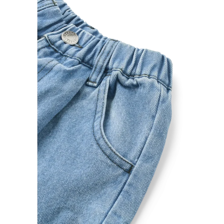 Liewood Jiro Denim jeansy – detal pasa, guzika i kieszeni