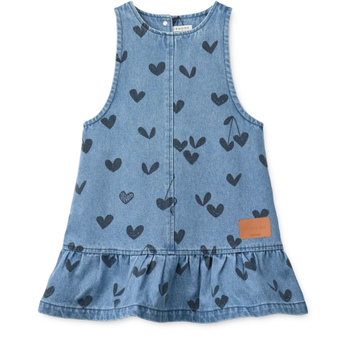 Liewood Angelica Sweethearts / Denim jeansowa sukienka z falbanką i wzorem serduszek
