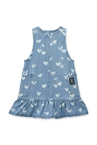 Liewood Angelica Sweethearts / Light Blue Denim jeansowa sukienka z falbanką – widok z przodu