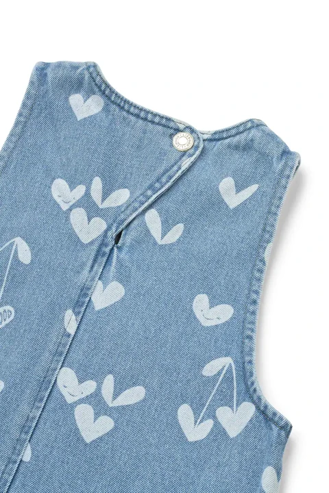Liewood Angelica Sweethearts / Light Blue Denim – detal denimu i wzoru serduszek