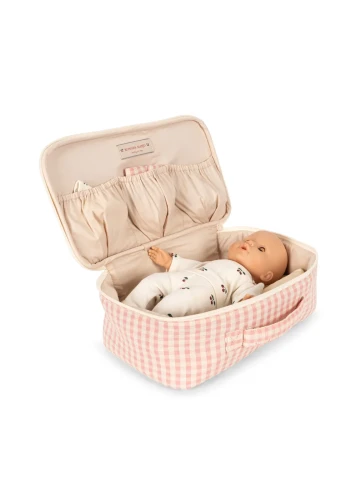 Lalka bobas Konges Sløjd ułożona w walizce Baby Doll Nursery Suitcase Pink Check
