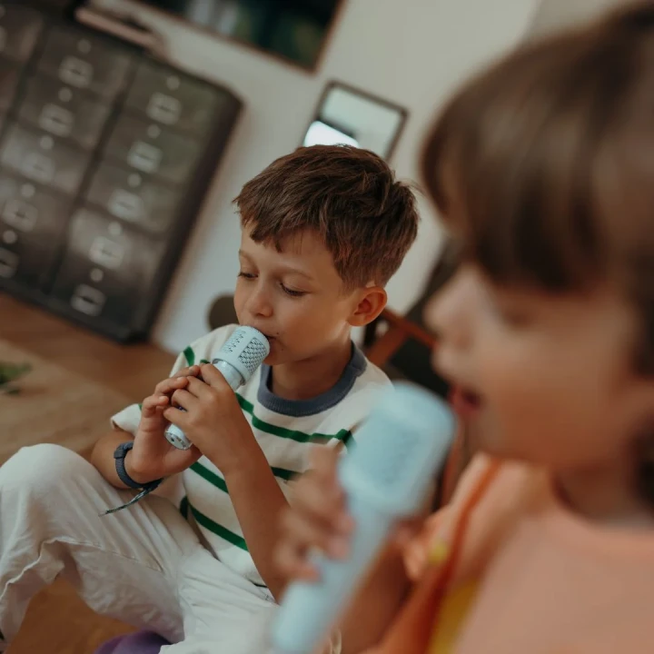 Kidywolf KIDYKARAOKE Cyan – wspólne śpiewanie z dwoma mikrofonami