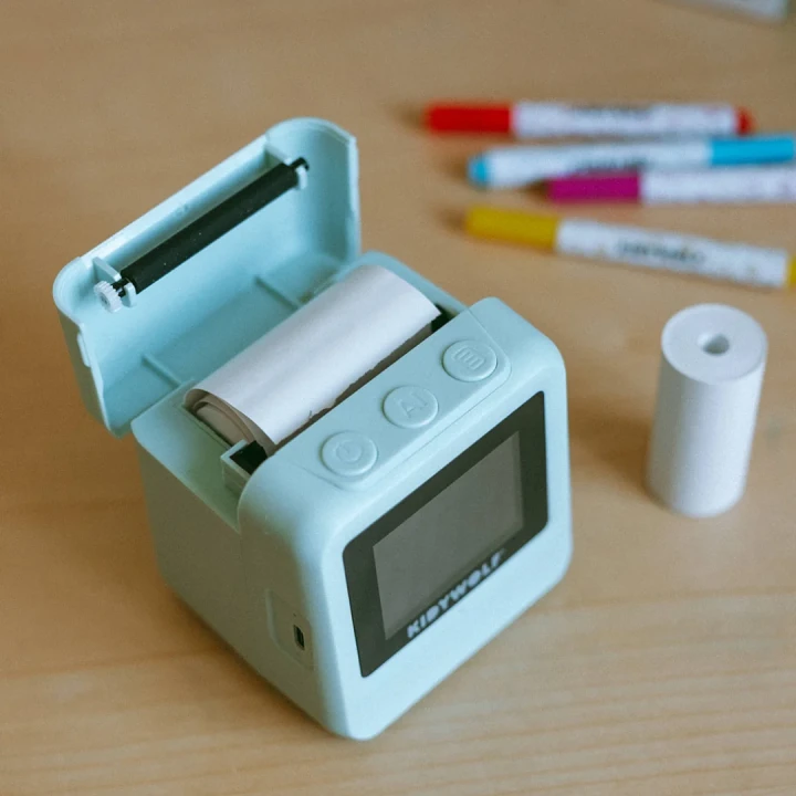 KIDYPRINTER AI miejsce na rolkę papieru termicznego