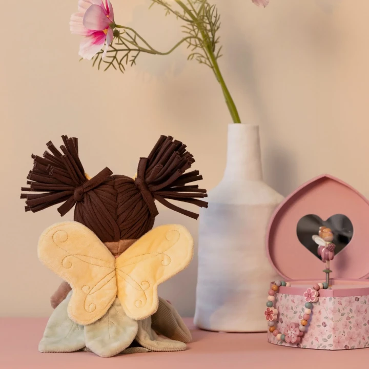 Little Dutch lalka wróżka Evi Fairy Garden – żółte skrzydełka z haftem