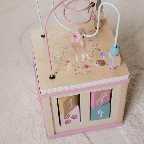 Little Dutch Activity Cube Pink Fairy Garden – widok labiryntu z góry