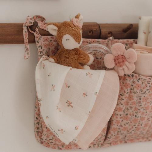 Little Dutch Ring Rattle Pink Fairy Garden – aranżacja z akcesoriami niemowlęcymi