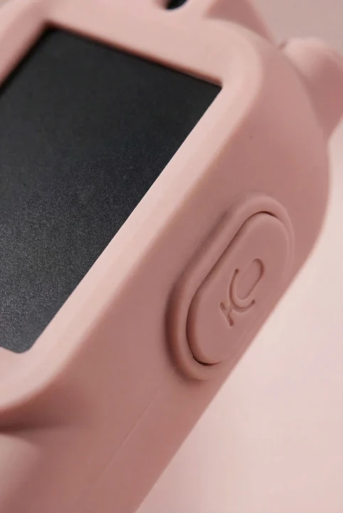 Kidinex KidTooki Pink – ekran i przyciski sterowania