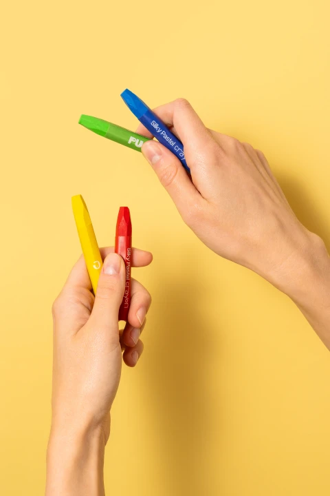 PUQUU Silky Pastel Crayons - zbliżenie na ścięte końcówki kredek