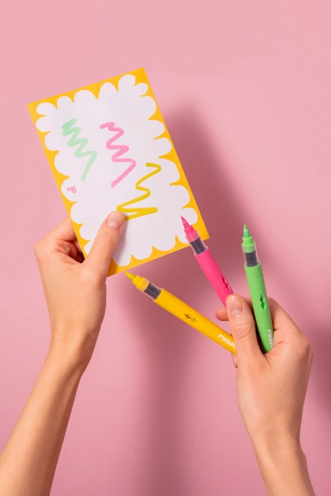 PUQUU Acrylic Markers 39 kolorów - pędzelkowe końcówki i próbki barw