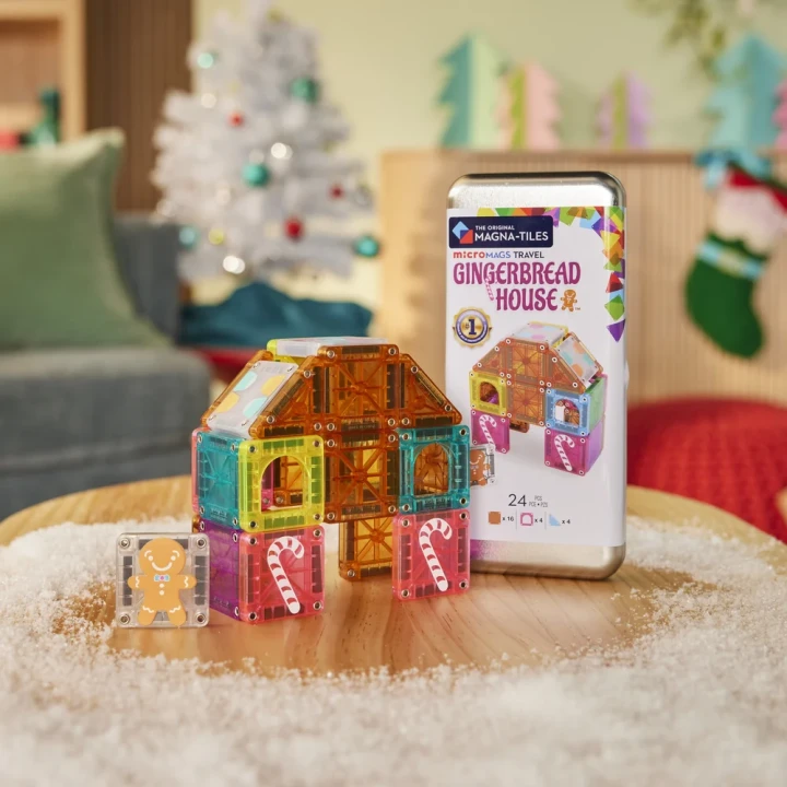 Piernikowy domek microMAGS w świątecznej aranżacji
