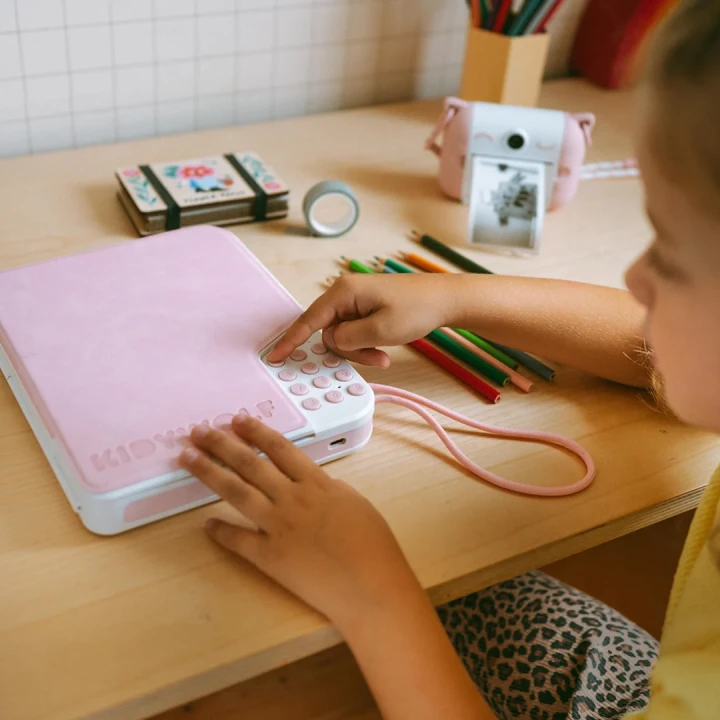 KIDYWOLF KIDYTREASURE Pink wpisywanie kodu na klawiaturze