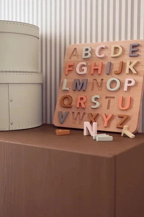 drewniane-puzzle-alfabet-abc-kids-concept-pokoj