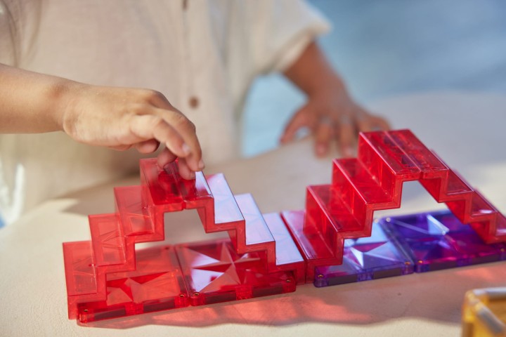 klocki-magnetyczne-ze-schodami-stairs-set-intense-34-elementy-wieza