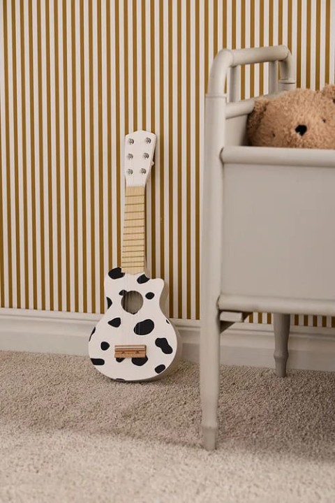pol_pl_Kids-Concept-Gitara-black-white-35532_3.jpg