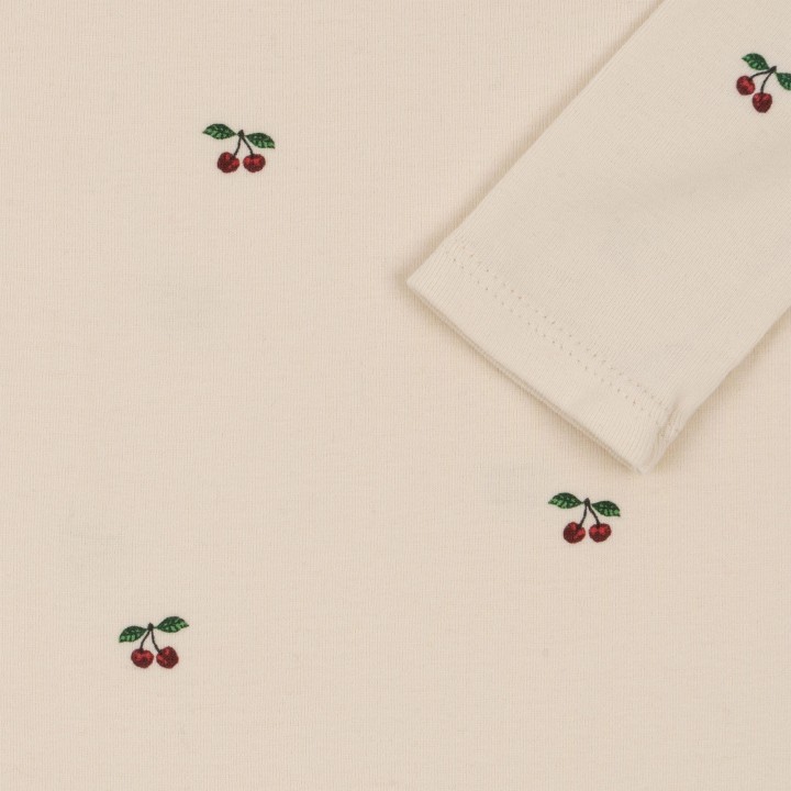 Pajacyk Konges Sløjd ONESIE Cherry – detale wykończenia