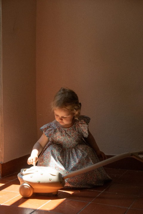 zabawkowy-odkurzacz-dusty-cherry-produkt