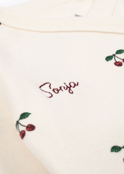 Wzór Cherry na body dla noworodka Konges Sløjd Newborn Body GOTS