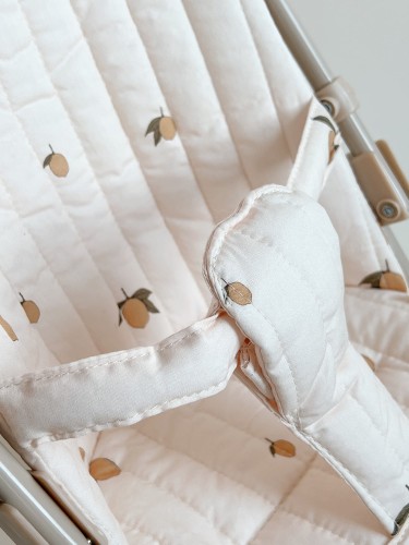 Doll Stroller Lemon – siedzisko, pasy i poszycie w cytrynki