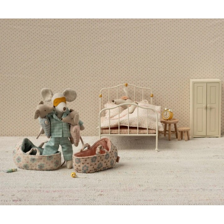 zestaw-myszek-mama-i-tata-w-pudelku-aranzacja