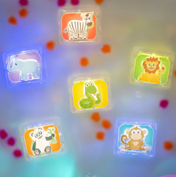 pol_pl_Glo-Pals-Kostki-sensoryczne-swiecace-w-wodzie-6-sztuk-Zwierzeta-402_4.png