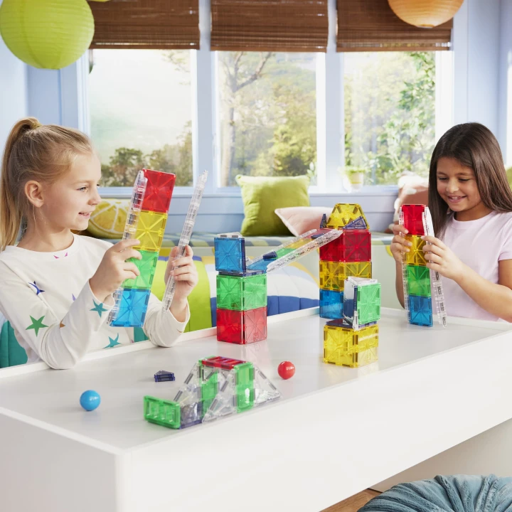 MAGNA-TILES Rail Racers Deluxe – rozbudowany tor z wieżami