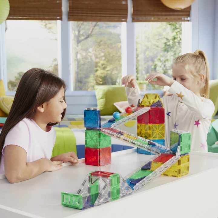 MAGNA-TILES Rail Racers Deluxe – wysoka konstrukcja z torem