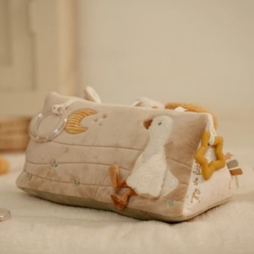 trojkat-edukacyjny-newborn-naturals-detal