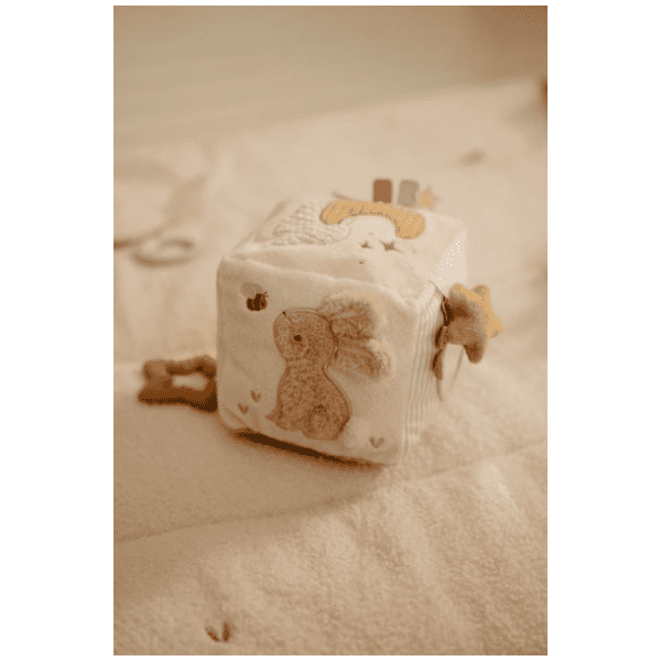 kostka-aktywizujaca-newborn-naturals-faktury