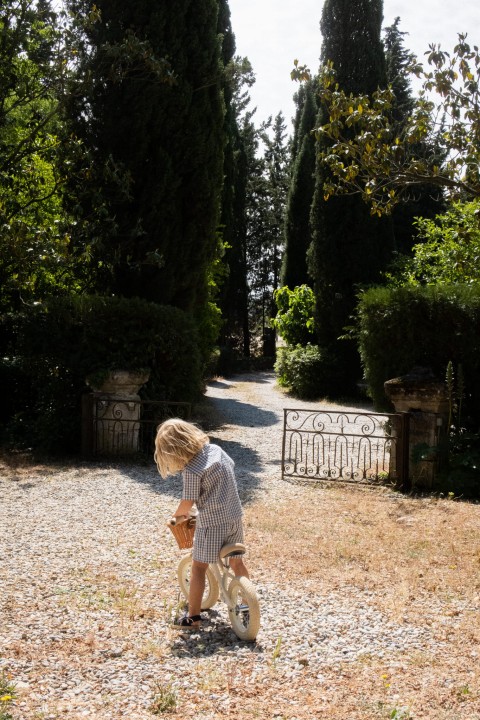 rower-rownowazny-12-z-koszykiem-lemon-kierownica