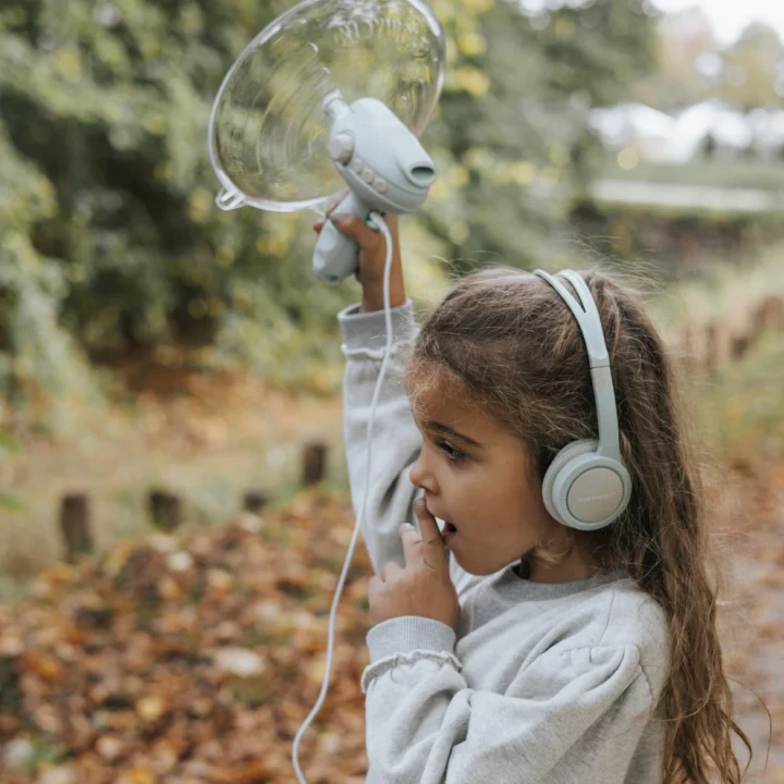 Kidywolf KIDYSPY wzmacniacz dzwieku dziecko w parku