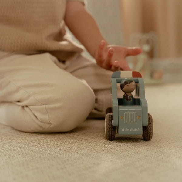 samochod-policyjny-fsc-zabawa-2