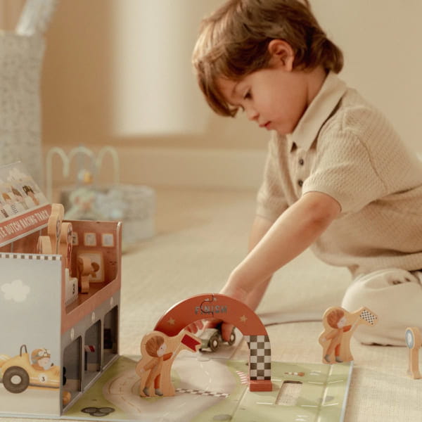 przenosny-tor-wyscigowy-fsc-zabawa-2