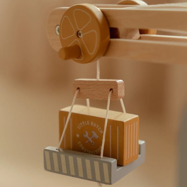 dzwig-budowlany-fsc-bok