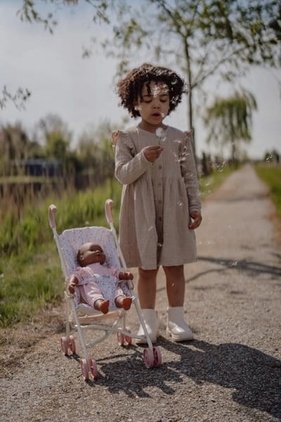 wozek-dla-lalek-zabawa