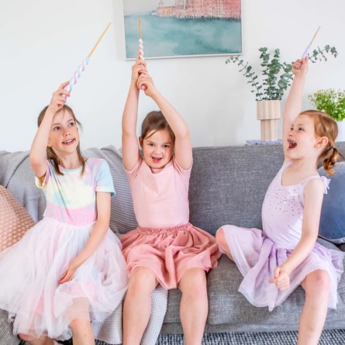 Gotowe różdżki wykonane z zestawu kreatywnego Tiger Tribe.