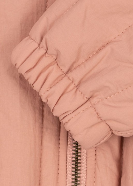 Konges Slojd kurtka bomberka dziecieca Juno Cameo Brown detal rekawa