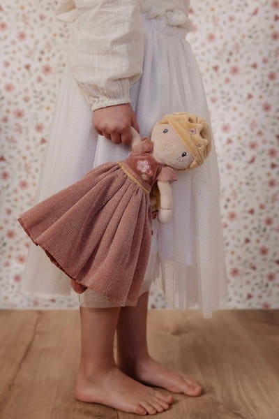 lalka-przytulanka-princess-julia-pokoj