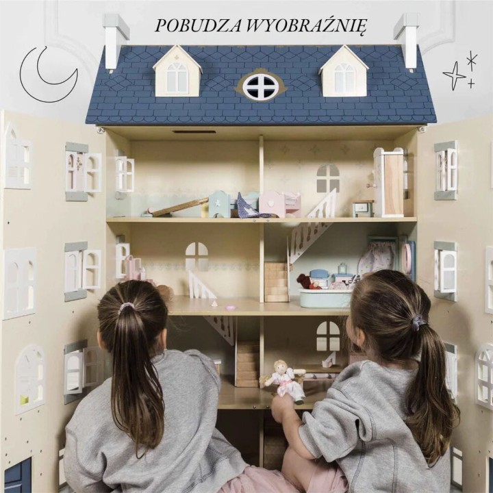 Wnętrze Palace House – pokoje i schody