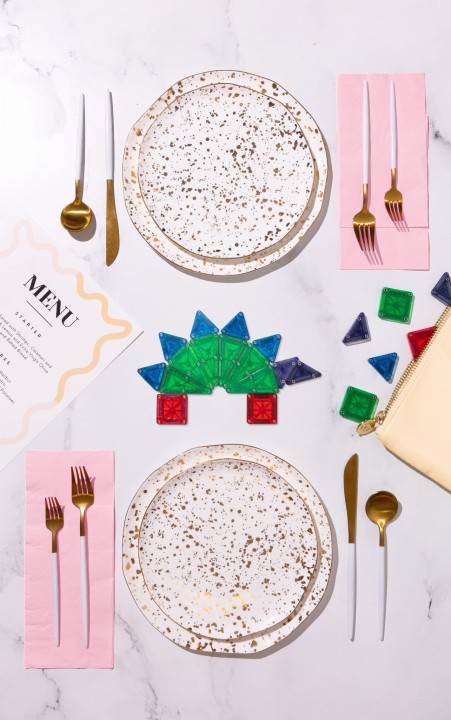 zblizenie na elementy zestawu micromags travel