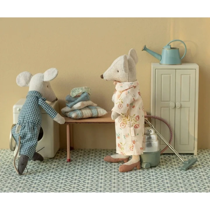 Pudełko po cygarach Maileg – łóżeczko dla myszek