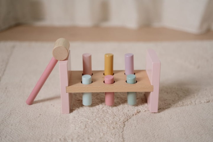 Little Dutch przebijanka Fairy Garden FSC – detale zabawki